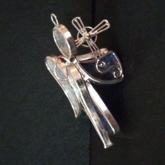 Stained Glass Winged Angel W/Cross - Picture 5 of 5